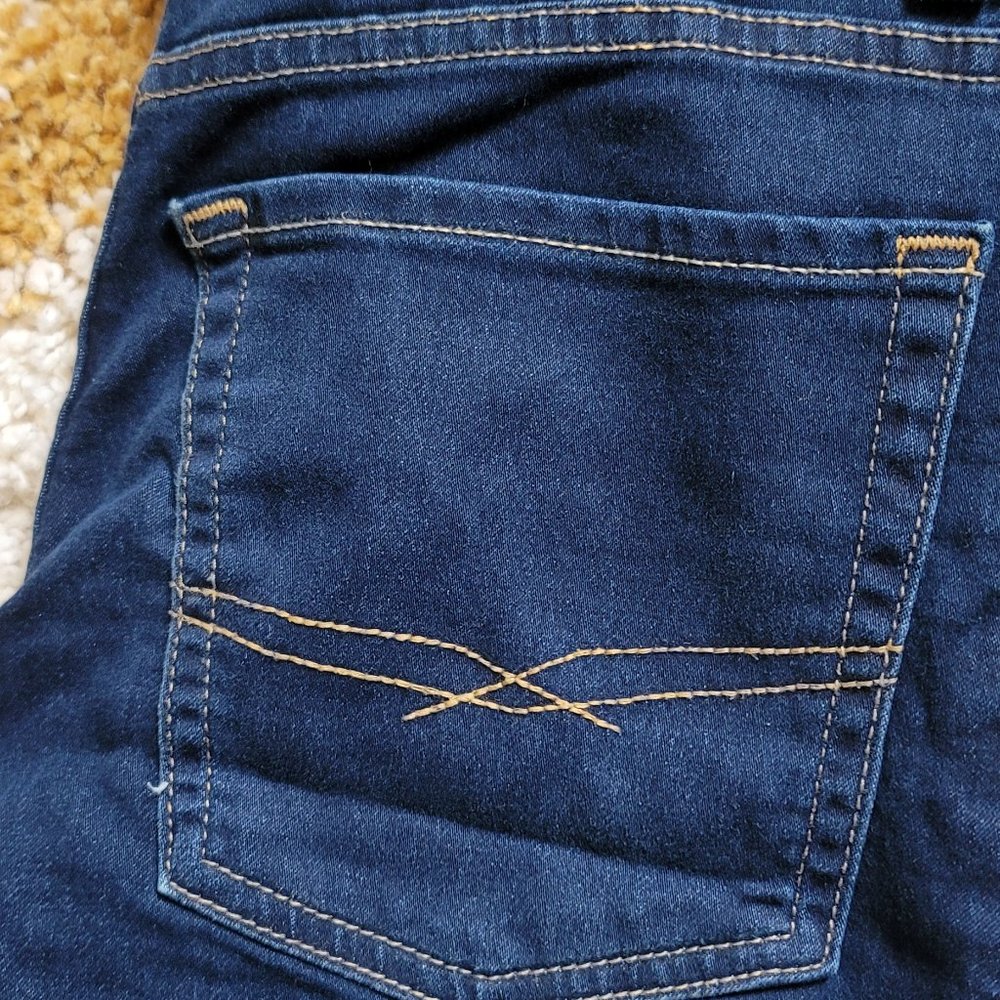 Signature by Levi Strauss